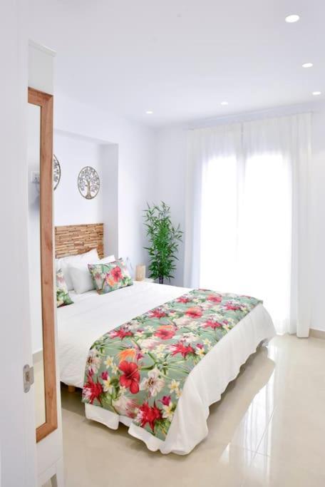 Ballesteros Place Sunset A *