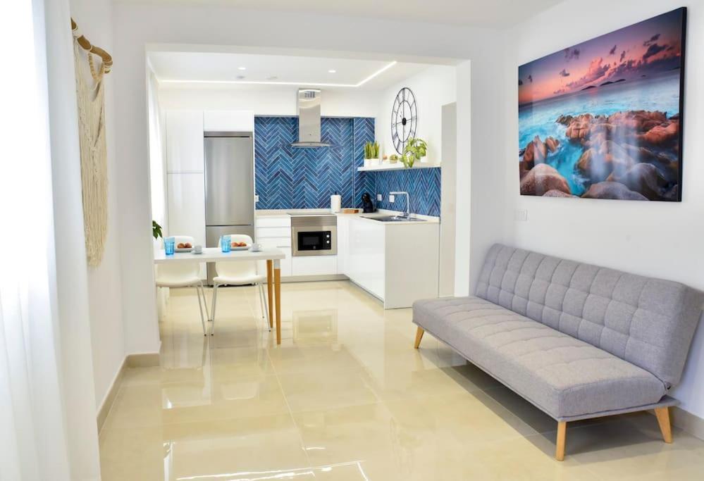 Ballesteros Place Sunset A *